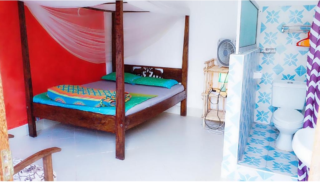 PRIVATE ENSUITE at Diani Hostel